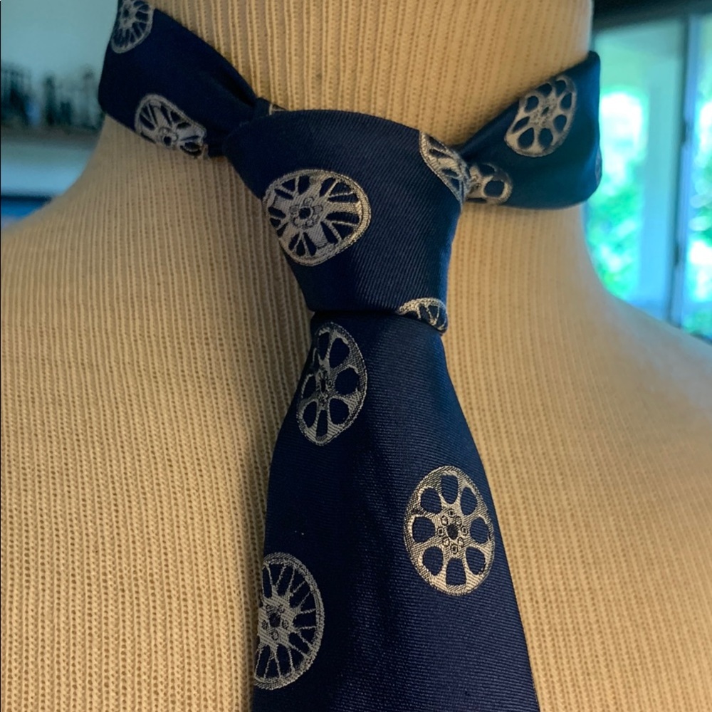 JOSH BACH 100% SILK NECKTIE WITH OVERALL WHEELS,RIMS AND HUBCAPS PRINT